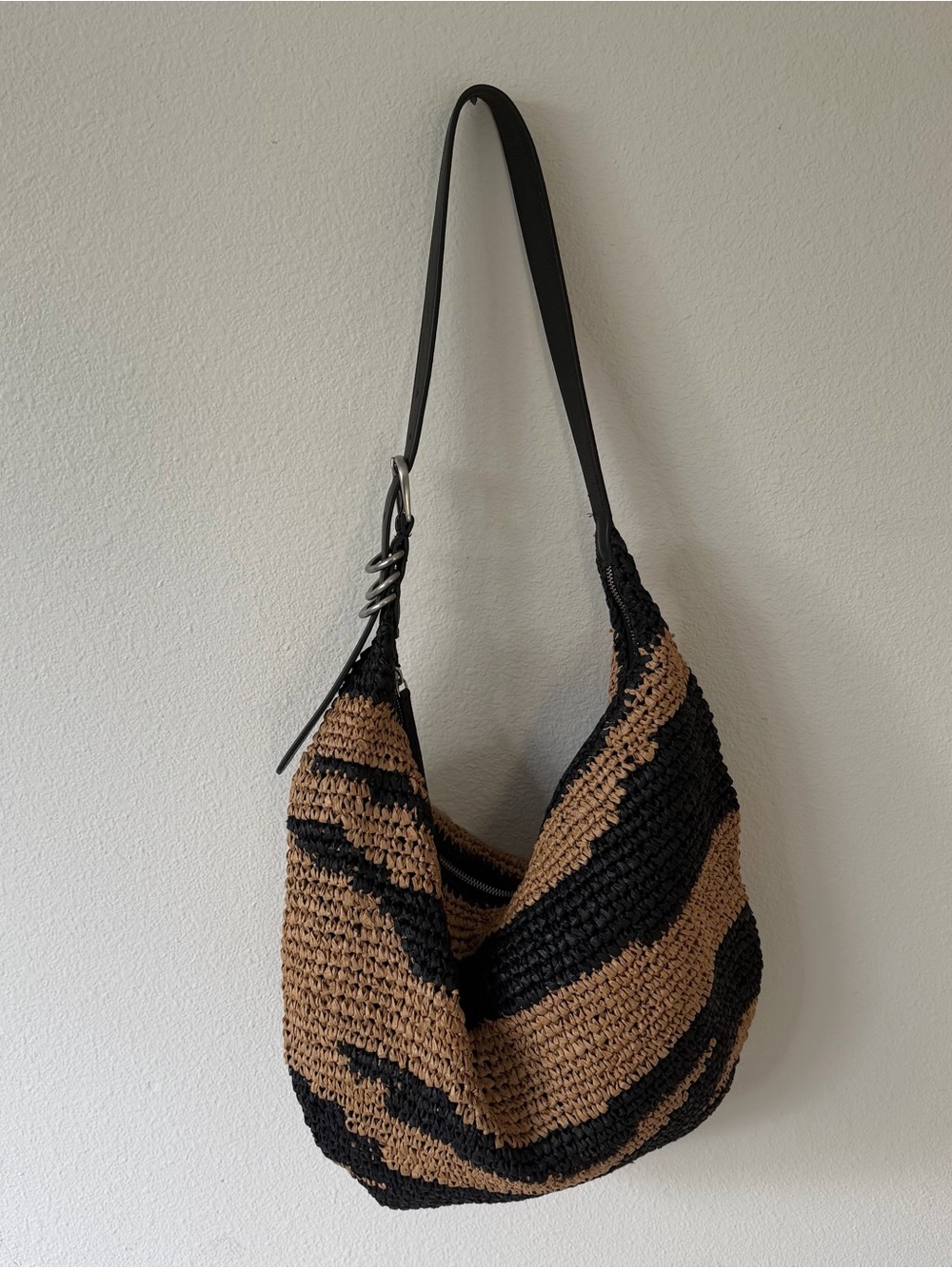 Free People Santorini straw tote bag slouchy black tan zipper raffia - Picture 8 of 11